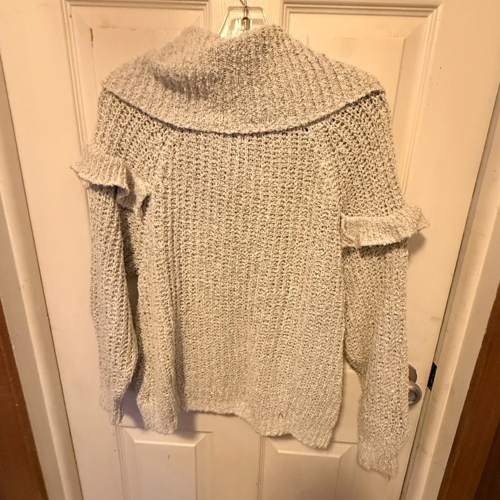 Express Sweater with Ruffles - Picture 2 of 7